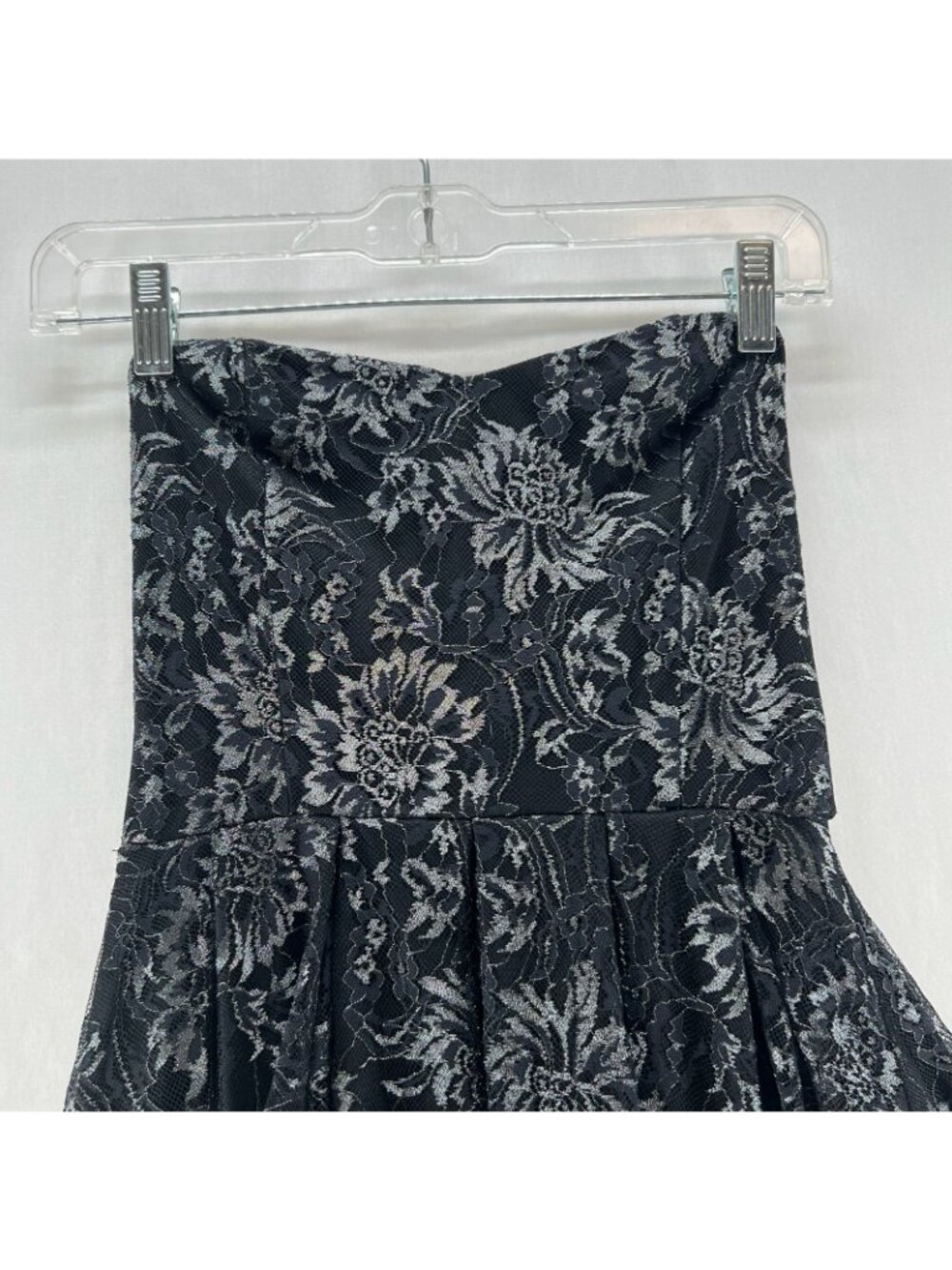 Forever 21 Metallic Floral Lace Strapless Dress Size S Lined Skater Black Silver - Picture 6 of 13